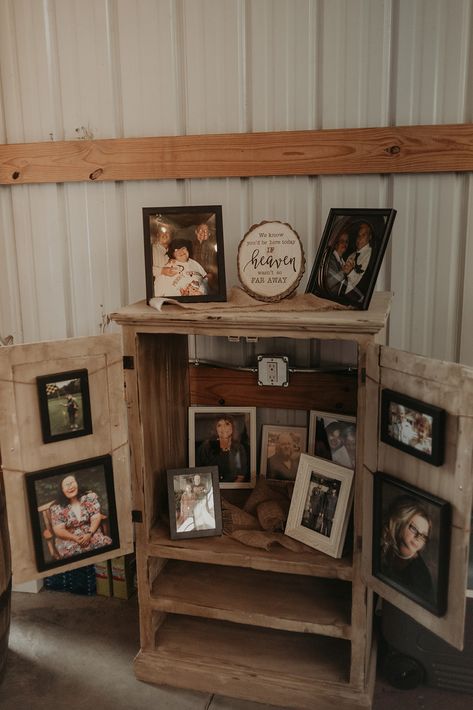 Wedding Ideas Memorial Table, Western Wedding Memory Table, Rustic Memory Table At Wedding, Memorial At Wedding Display, Memorial Table At Wedding Display, Memorial Table At Wedding, Memorial Tables, Wedding Memorial Table, Photo Decorations