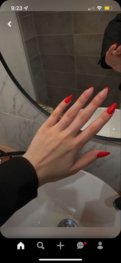 21st Birthday Nails, Almond Acrylic Nails Designs, Nail Tip Designs, Red Acrylic Nails, Red French, Nail Art Designs Diy, Red Nail Designs, Almond Nails Designs, Really Cute Nails