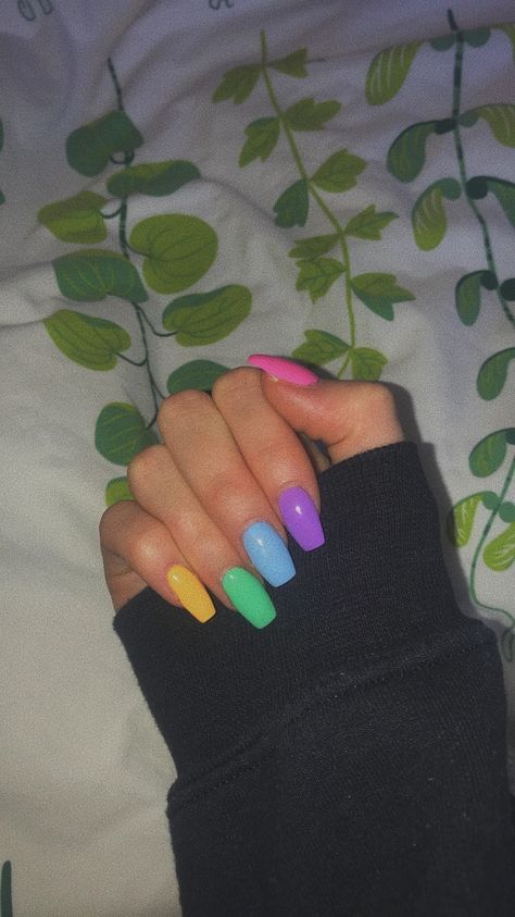 Coloured Acrylic Nails, Aesthetic Acrylic Nails, Colour Aesthetic, Acrylic Nail Ideas, Multicolored Nails, Pastel Nails Designs, Colored Acrylic Nails, Cute Acrylic Nail Designs, Simple Acrylic Nails