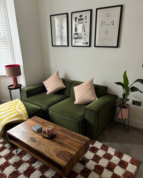 Home 🏡♥️ Locker gifted from @roseandgreyinteriors ✨ Living Room Inspo Green Sofa, Green Sofa Apartment, Dark Green Sofa Living Room Ideas, Green Sofa Aesthetic, Home Decor Ideas Green, Green Living Room Aesthetic, Green Couch Aesthetic, Living Room Inspiration Green, Bedroom Sofa Ideas