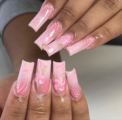 Pink 90s Nails Acrylic, 2000s Nails Acrylic Flower, Coffin Freestyle Nails, Old School Flower Nails, 1990 Nail Designs, 90d Nails, 2000 Flower Nails, Summer 2000s Nails, Pastel Y2k Nails