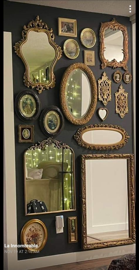 Goth Salon, Vintage Goth Decor, Vintage Room Design, Deco Baroque, Mirror Gallery, Dark Home Decor, Mirror Ideas, Dekorasi Kamar Tidur, Goth Home