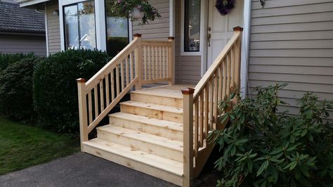 Mobile Home Outdoor Ideas, Backyard Porches, Home Outdoor Ideas, Front Porch Stairs, House Steps, Patio Stairs, Porch Stairs, Front Porch Steps, Mobile Home Exteriors