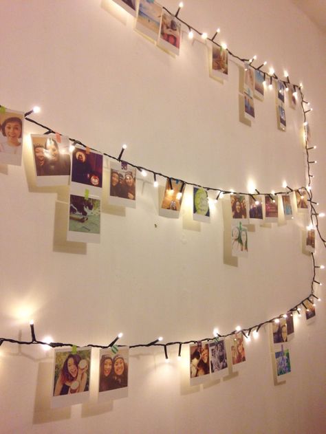 13 ways to use fairy lights to make your home look magical Fairy Lights On Wall, Fairy Lights Bedroom, Diy Bedroom, Decoration Photo, 18th Birthday Party, 30th Birthday Parties, 40th Birthday Parties