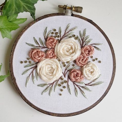 Embroidery Hoop Organization, Nursery Embroidery Pattern, Floral Embroidery Patterns Free, Floral Hand Embroidery, Modern Embroidery Kit, Summer Florals, Beginner Embroidery, Beginner Embroidery Kit, Digital Embroidery Patterns