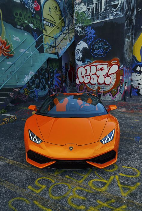 De agressiefste auto's - deze 9 auto's wil je niet tegenkomen in een steegje Lamborghini Huracan Spyder, Luxe Auto's, Mc Laren, Most Expensive Car, Ferrari Car, Lamborghini Huracan, Lamborghini Gallardo, Top Gear, Italian Cars