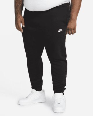 A closet staple, the Nike Sportswear Club Fleece Joggers combine a classic look with the soft comfort of fleece for an elevated, everyday look that you can wear every day. Shown: Black/Black/White Style: BV2671-010 Nike Outfits For Men, Outfits For Men Winter, Black Nike Sweatpants, Nike Clothes Mens, Nike Sportswear Club Fleece, Outfits For Men, Nike Sweatpants, Fleece Joggers, Black Nike