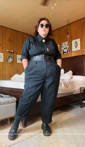 Alternative Semi Formal, Masculine Plus Size Fashion, Plus Size Nb Fashion, Gothic Business Casual Plus Size, Queer Goth Fashion, Masculine Outfits For Women Plus Size, Plus Size Alt Business Casual, Curvy Nonbinary Fashion, Futch Fashion Plus Size