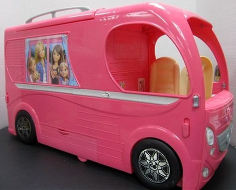 Barbie Camper Birthday Party, Barbie Camper Van, Disney Princess Carriage, Barbie Camper, Disney Princess Toys, Accessoires Barbie, American Girl Doll Diy, American Girl Doll Accessories, Princess Toys