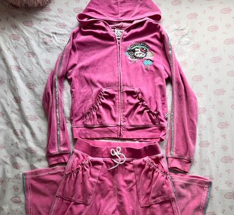 Y2k, hello, kitty tracksuit, pink, 2000's Hello Kitty Tracksuit, 2000s Tracksuit, Thrifting Ideas, Y2k Tracksuit, Y2k Hello Kitty, Gyaru Fashion, 2000s Fashion Outfits, Virtual Closet, 2000s Fashion