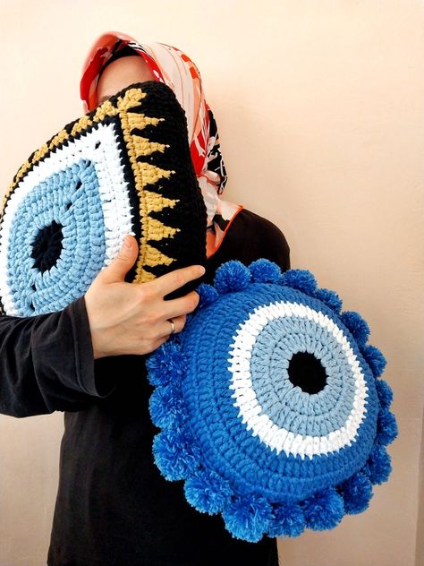 Crochet Evil Eye, Handmade House, Eye Blanket, Eye Eye, Crochet Pillows, Evil Eyes, Crochet Pillow, Fun Crochet Projects, Yarn Projects