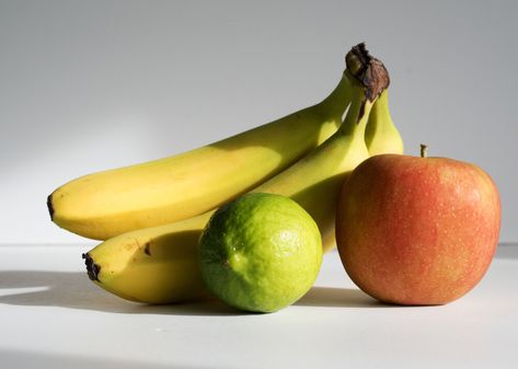 Fruit Still Life Photography, Clamp Art, Still Life Sketch, Fruit Still Life, Still Life Pictures, Life Sketch, Life Drawing Reference, Purple Fruit, Reference Photos For Artists