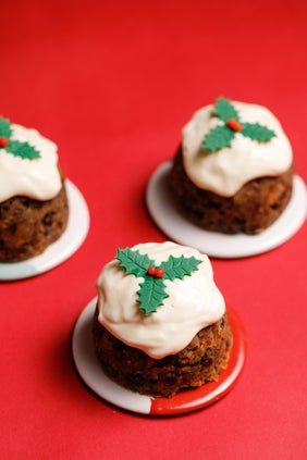 Boiled Cake, English Christmas Pudding, Parrot Chop, Barrel Oven, Cherry Mash, Cornbread Southern, Mini Christmas Puddings, Clay Pizza, Traditional Christmas Desserts