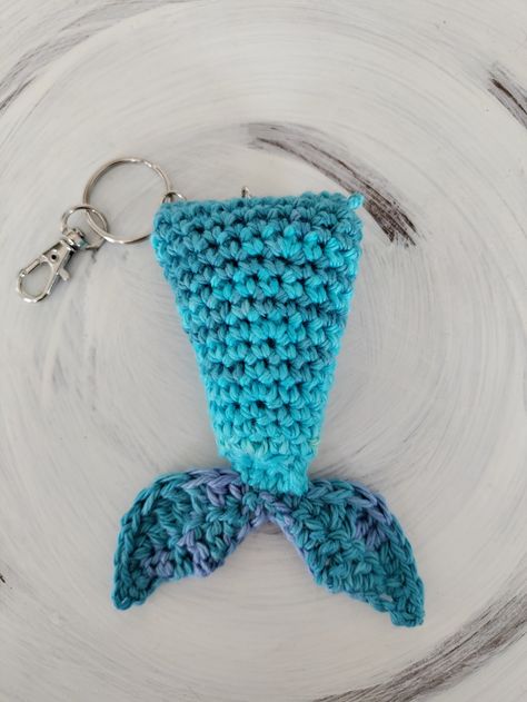 Mermaid Tail Keychain, Mermaid Tail Pattern, Fish Keychain, Keychain Tutorial, Tail Keychain, Amigurumi Keychain, Scrap Yarn Crochet, Mermaid Bag, Crochet Mermaid Tail