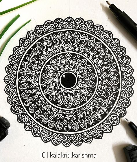 Karishma Srivastava | 🇮🇳’s Instagram post: “Sharing my work from #thesquadtakeover program @creativehandsartmaterials . 😊 . Thank you, Creative Hands, for giving me this amazing…” Mandala Art Ideas Creative, Karishma Srivastava, Mandala Sketch, Teach Online, Mandala Book, Round Mandala, Easy Mandala Drawing, Mandala Doodle, Mandela Art