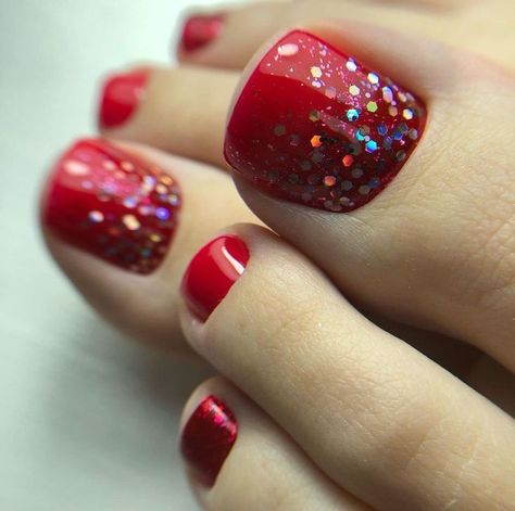 Pedicures 2023, Christmas Pedi, Red Pedicure Ideas, Manicure Pies, Nails For Toes, Red Toe Nails, Glitter Pedicure, Glitter Toe Nails, Red Pedicure