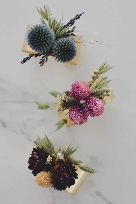 Create custom cuffs for bridesmaids with dried florals from Afloral.com. Image by @greenweddingshoes #weddingDIY #weddingflowers Dried Floral Wedding, Rose Gold Wedding Inspiration, Dried Floral Wreaths, Flower Cuff, Globe Amaranth, Gold Wedding Inspiration, Floral Cuff, Corsage And Boutonniere, Dried Florals