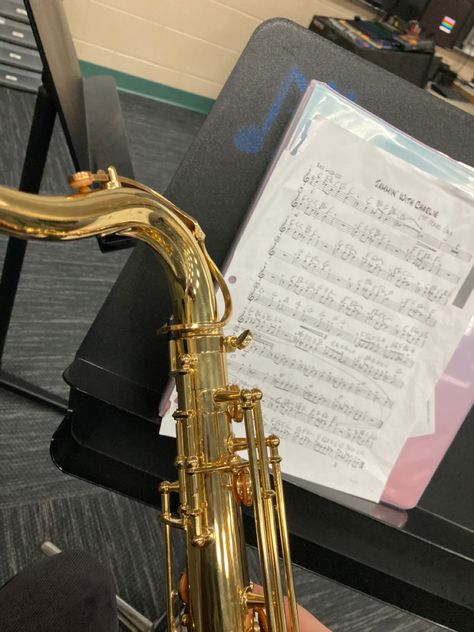 Tenor Saxophone Aesthetic, Alto Saxophone Aesthetic, Saxophone Aesthetic, Pink Musician, Jazz Saxophonist, Saxophone Music, Love Of My Live, Music Motivation, Tenor Sax