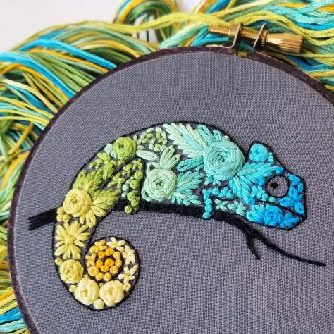 This colorful little project is beginner friendly and the finished hoop art is sure to cheer up your walls. Did you know that chameleons will change color in response to their mood, changes in temperature and even humidity? Your kit includes: Grey fabric permanently stamped with the design A 4 inch wooden hoop. Note my completed hoop art is framed in a wood hoop stained to look dark. Your hoop will be natural wood color. Hand embroidery needles A floss card with all 9 needed colors of DMC six-st Broderie Simple, Fabric Stamping, Hand Embroidery Kit, Hand Embroidery Projects, Needlepoint Designs, Animal Embroidery, Embroidery Supplies, 자수 디자인, Sewing Embroidery Designs