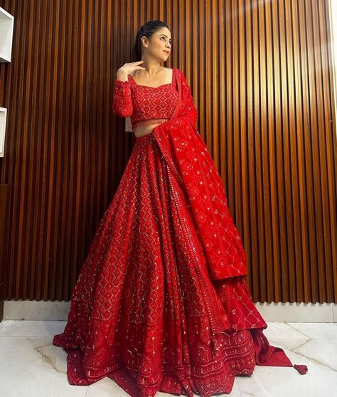 Lucknowi Chikankari Lehenga, Chikankari Lehenga, Red Lehenga Choli, Lehenga Choli Designs, Bridesmaid Lehenga, Lehenga Choli For Women, Indian Lehenga Choli, Lehenga Choli Wedding, Party Wear Lehenga Choli