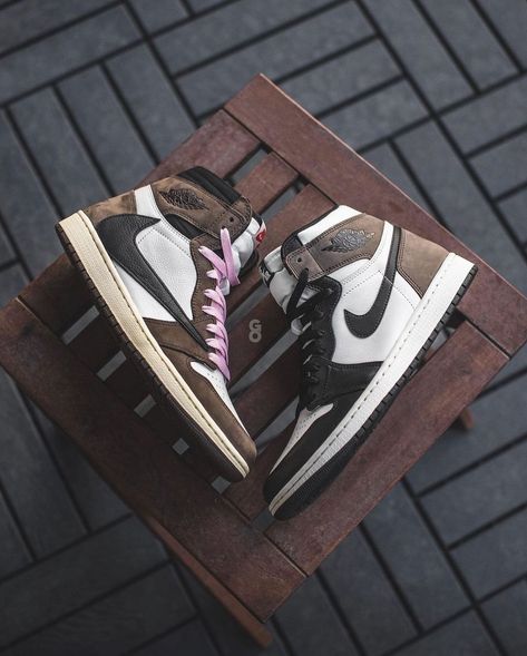 Air Jordan 1 Travis Scott, Jordan Travis Scott, Jordan 1 Mocha, Travis Scott Shoes, Buty Jordan, Travis Scott Jordan 1, Zapatillas Jordan Retro, Jordan 1 Shoes, Nike Air Jordan Shoes