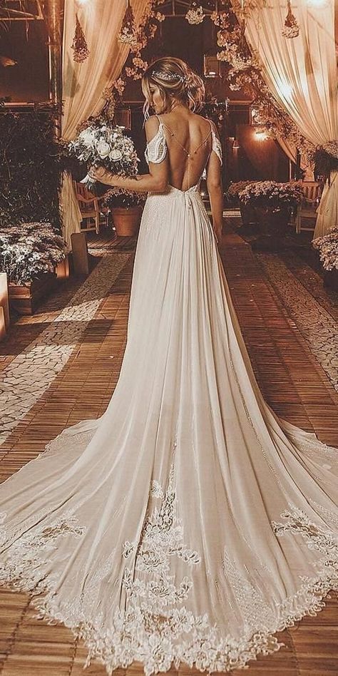 Beach Bridal Gown, Wedding Dresses 2020, Top Wedding Dresses, Backless Wedding, Dresses Mermaid, Wedding Dresses Satin, Dress Fitted, A Wedding Dress, Wedding Dress Trends