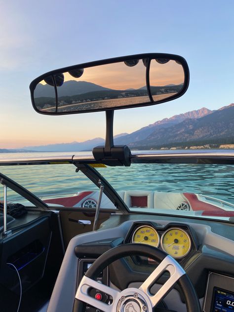 Boat Driving, Vsco Pics, Boat Lake, Vsco Pictures, Different Aesthetics, Summer 3, Water Skiing, Summer Pictures, Summer Nights