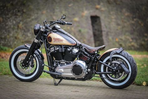 Thunderbike Flying Slim • H-D Softail Slim FLSL Custom Bobber Softail Slim Custom, Softail Bobber, Harley Davidson Trike, Harley Davidson Parts, Softail Slim, Softail Custom, Harley Bobber, Softail Deluxe, Classic Harley Davidson