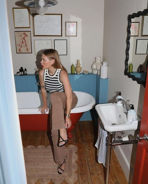 Jessie Bush (@jessie_bush) | Instagram Jessie Bush, Living Room, Summer Fair, Wardrobe, School Night, Outfit Inspo, Veronica Beard, Outfit Ideas, Bath