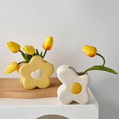 milk + hunni vases – Wilder Home Tulip Vase, Acrylic Vase, Ceramic Flower Vase, Tulips In Vase, Keramik Design, Danish Pastel, Clay Vase, Pottery Crafts, Ceramics Pottery Art