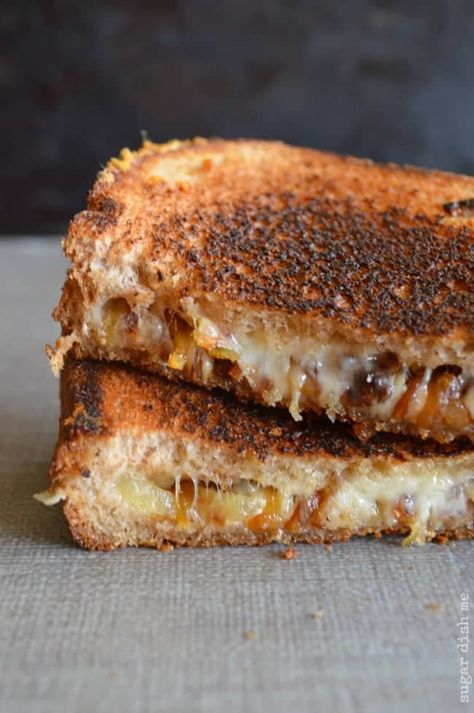 Caramelized Onion Grilled Cheese, Caramelized Onion Sandwich, Onion Grilled Cheese, Cozy Food, Grill Cheese, Carmelized Onions, Best Grilled Cheese, Patty Melt, Grilled Cheese Sandwiches