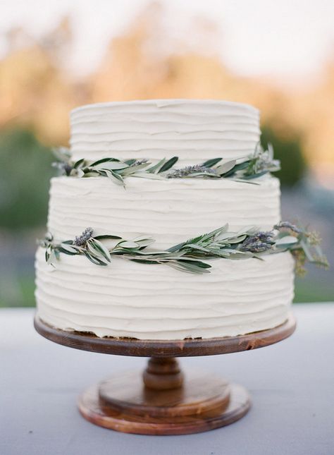 Rustic Wedding Decorations, Buttercream Wedding Cake, Boda Mexicana, Simple Wedding Cake, Cake Trends, Elegant Wedding Cakes, Wedding Cake Inspiration, Deco Floral, Romantic Weddings