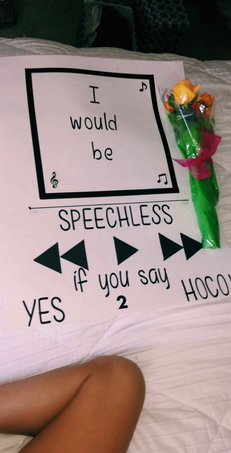 Homecoming Posters For Best Friend, Formal Dance Poster Ideas, Hoco Signs For Cheerleaders, Promposal Ideas For Her To Ask Him, Signs To Ask A Guy To A Dance, Cute Winfo Proposals, Winterformal Proposals Friends, Prom Proposal Ideas For Boyfriend, Asking Out Poster Ideas