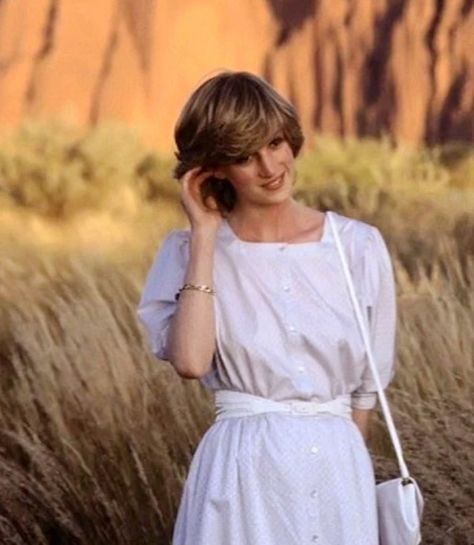 Prințesa Diana, Putri Diana, Prins William, Princess Diana Fashion, Prins Harry, Princess Diana Photos, Princess Diana Pictures, Romantic Photos Couples, Princes Diana