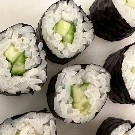 Sushi With Cucumber, Cucumber Rolls Sushi, Food Astethic, Sushi Cucumber, Cucumber Sushi Rolls, Sushi Ideas, Uk Girl, Cucumber Sushi, Cucumber Rolls