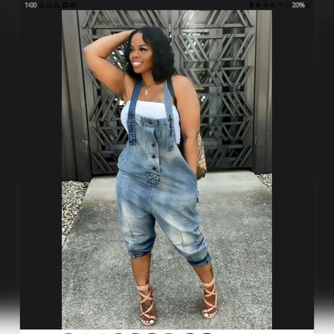 Denim Jumper Relaxed Fit Harem Baggy Fit Non Stretch Fabric Distressed Front Front And Back Pockets Adjustable Straps 100% Cotton True To Size Jean Overall Outfits, Overall Outfit, Denim Jumper, Jumpsuit Elegant, Loose Fit Jeans, Classy Casual, Weekend Wear, Fashion Fits, Retro Stil