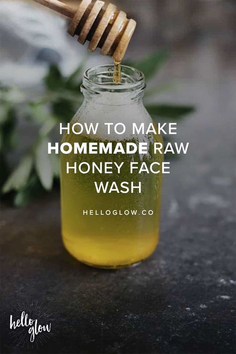 Make your own raw honey face wash (2 methods included!) Glycerin Face, Honey Face Wash, Face Wash Recipe, Oil Face Wash, Honey Face Cleanser, Honey Skin Care, Diy Face Wash, Homemade Face Wash, Honey Facial