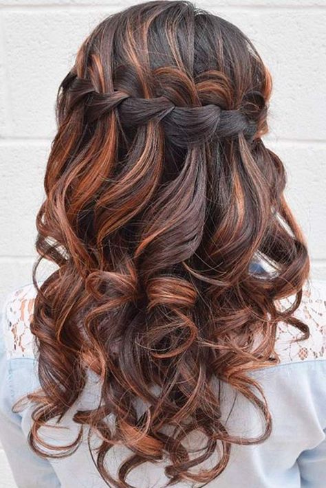 How to Do a Waterfall Braid Step by Step ★ See more: http://lovehairstyles.com/how-to-do-a-waterfall-braid/ Waterfall Braid Hairstyle, Waterfall Hairstyle, Braids Step By Step, Graduation Hairstyles, Waterfall Braid, Cool Braid Hairstyles, Cool Braids, Penteado Cabelo Curto, Trending Hairstyles