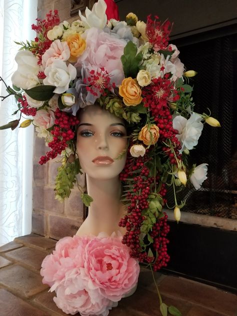 Mannequin Head Centerpiece, Anything But Hair Mannequin Project, Anything But Hair Mannequin Challenge Ideas, Mannequin Head Art Ideas, Anything But Hair Mannequin Challenge, Styrofoam Head Ideas, Mannequin Art Ideas, Flower Mannequin, Floral Mannequin