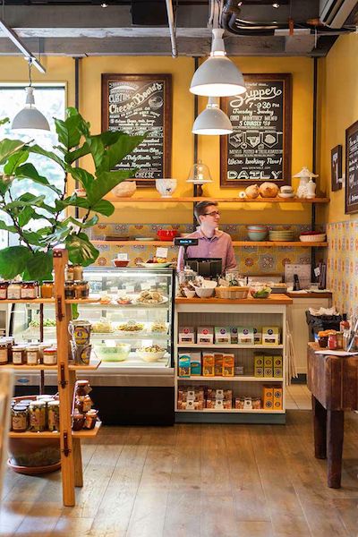 Gourmet Market, Deli Shop, Colored Walls, Bakery Shop Design, Bakery Interior, Small Bakery, Bakery Design Interior, Grocery Store Design, Bakery Decor