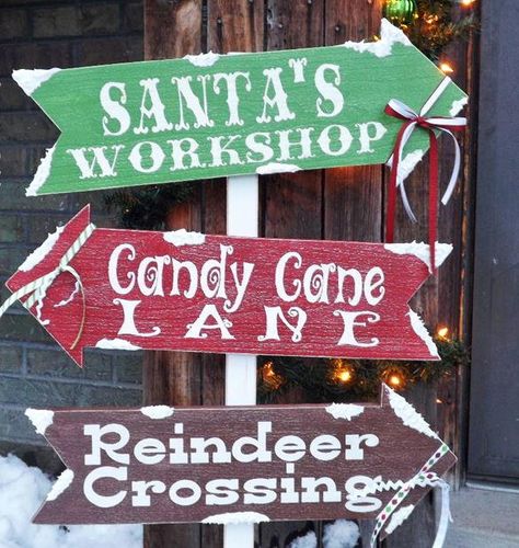 Santa's Village DIY Outdoor Sign |You need this piece of outdoor Christmas decor! Best Outdoor Christmas Decorations, Candy Cane Lane, Santa's Workshop, Christmas Front Porch, Christmas Porch Decor, Christmas Decorations Diy Outdoor, Christmas Yard, Outdoor Holiday Decor, Diy Holiday Decor