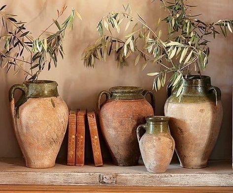 L Living Room, Anthropologie Decor, Vintage Terracotta Pots, Pots Kitchen, Unfitted Kitchen, Hallway Inspiration, Terracotta Flower Pots, Long Walls, Ceramic Flower Pots