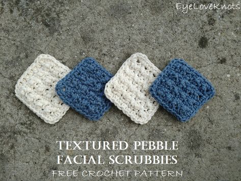 Textured Pebble Facial Scrubbies - Free Crochet Pattern - EyeLoveKnots Square Crochet Face Scrubbies Pattern Free, Bathroom Crochet, Crochet Bathroom, Scrubbies Crochet Pattern, Crochet Washcloths, Crochet Scrubbies, Face Scrubbies, Confection Au Crochet, Crochet Faces