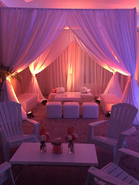 Party Lounge Area, Bat Mitzvah Ideas, Pink Tent, Disco Bar, Bat Mitzvah Themes, Bar Dance, Mitzvah Themes, Hangout Room, Party Seating