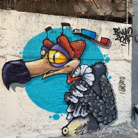 Graff Character, Bird Street Art, Amazing Street Art, Graffiti Characters, Spray Paint Art, Blue Abstract Art, Graffiti Drawing, Airbrush Art, Subway Art