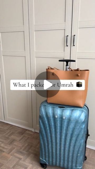 Abayas For Umrah, Hajj Packing Checklist, Abaya For Hajj, Hajj Packing List, Umrah Women, What To Pack For Umrah, Umrah Packing Checklist, Umrah Guide For Women, Umrah Packing List For Women