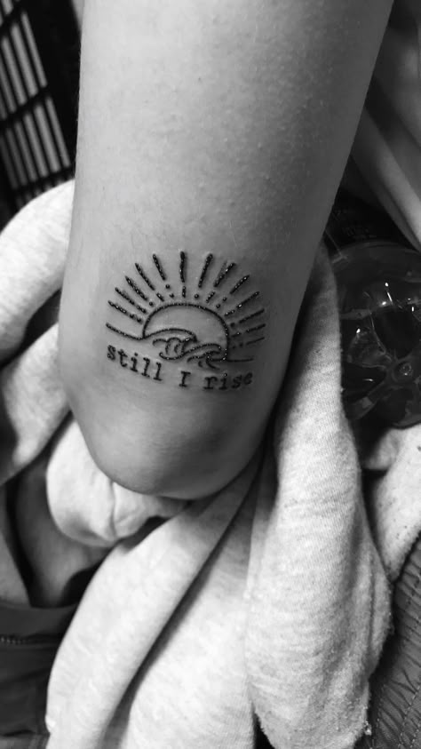 Wave Sun Tattoo, Wave And Sun Tattoo, Minimalist Tatoos, Nature Silhouettes, Filler Tattoos, Tattoo Wave, Tattoo Sonne, Tiny Tats, Pretty Tattoo