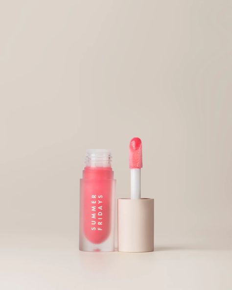 Shop the new Pink Cloud Dream Lip Oil. The Summer Fridays Dream Lip Oil nourishes lips while giving shine and a tint of color. Summer Fridays Lip, Preppy Makeup, Lip Butter Balm, Sephora Skin Care, Skin Care Quiz, Pink Cloud, Makeup Needs, Pretty Skin Care, Skin Care Items