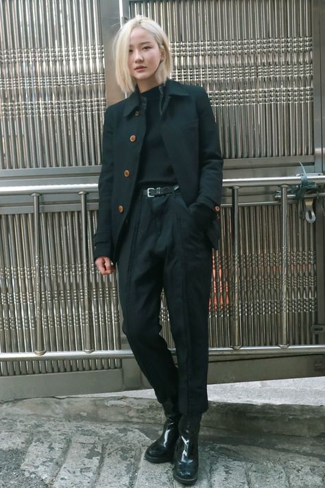 Women Dressing Masculine, All Black Outfit Nonbinary, Masculine Womens Fashion, Formal Nonbinary Outfits, Outfit Ideas For Masculine Women, Sarahcore Outfits, Nonbinary Formal Outfits, Fancy Androgynous Outfits, Womens Masculine Outfits