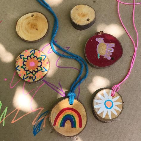 Summer Camp Crafts For Kids Diy Projects, Camp Theme Crafts For Kids, Camping Themed Crafts For Kids, Camp Firelight Vbs Crafts, Camp Themed Crafts, Kids Camp Crafts, Camping Themed Crafts, Camping Crafts For Toddlers, Campground Crafts